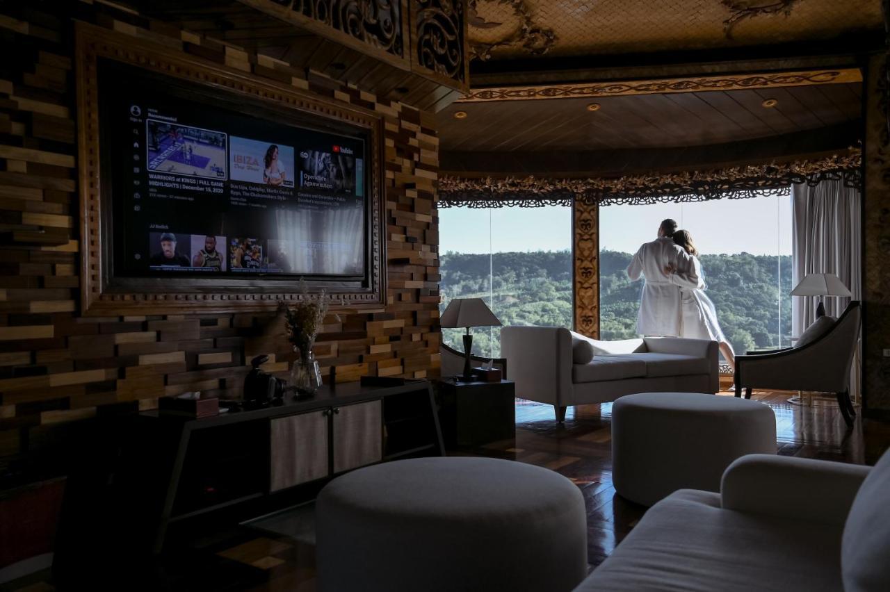 Rancho Bernardo Luxury Villas And Resort Bagac Экстерьер фото